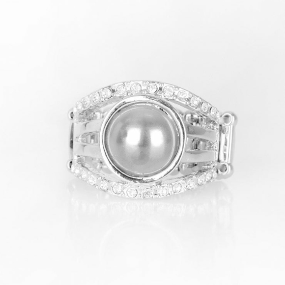 Paparazzi Ring - A Big Break Silver - Picture 3 of 3